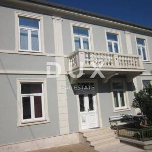CRIKVENICA - kuća u centru Crikvenice 145 m2