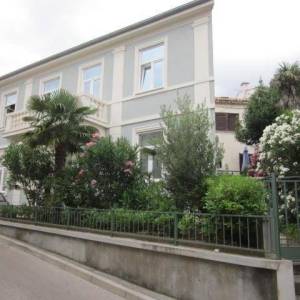 CRIKVENICA - kuća u centru Crikvenice 145 m2
