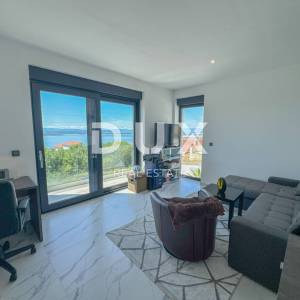 CRIKVENICA, KVARNER - Moderna vila s bazenom i panoramskim pogledom na more (kuća + apartman)