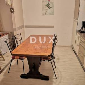 CRIKVENICA - lijepi 2S+DB s terasom na odličnoj lokaciji