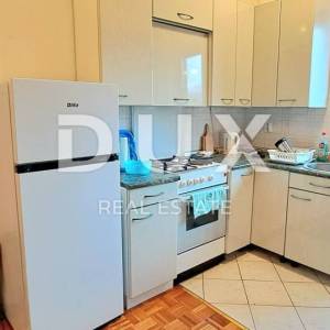 CRIKVENICA - lijepi apartman na odličnoj lokaciji