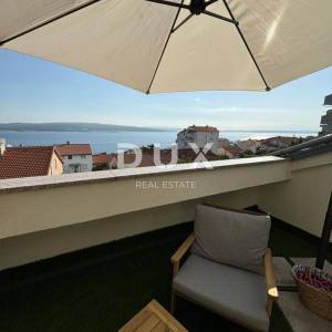 CRIKVENICA - lijepi stan s panoramskim pogledom na more