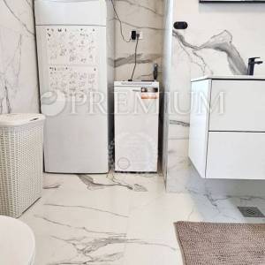 Crikvenica, luksuzan apartman s prekrasnim pogledom na more!