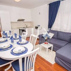 CRIKVENICA - luksuzna kuća s pet apartmana