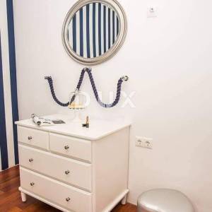 CRIKVENICA - luksuzna kuća s pet apartmana