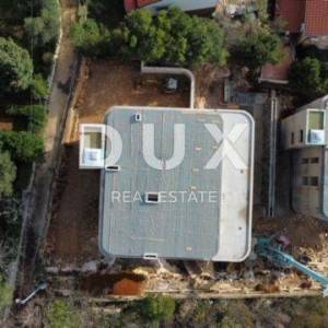 CRIKVENICA - Luksuzni stan u izgradnji 1.red do mora