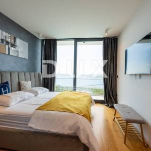 CRIKVENICA - Moderna vila s panoramskim pogledom na more!