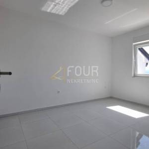 Crikvenica, novogradnja, 53.62m2, 2s+db, terasa