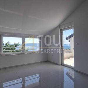Crikvenica, novogradnja, 56.01m2, 2s+db, terasa, pogled na more