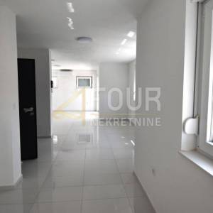 Crikvenica, novogradnja, etaža, 122.81m2, 3s+db, 200m od mora!