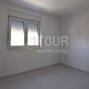 Crikvenica, novogradnja, etaža, 122.81m2, 3s+db, 200m od mora!