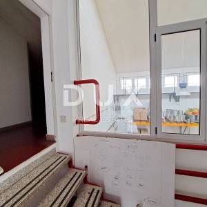 CRIKVENICA, OKOLICA – izuzetna nekretnina u gospodarsko-poslovnoj zoni