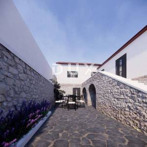 CRIKVENICA (OKOLICA) - Starina za adaptaciju