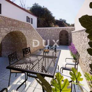 CRIKVENICA (OKOLICA) - Starina za adaptaciju