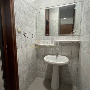 Crikvenica, poslovni prostor, samo 150m od mora!!!