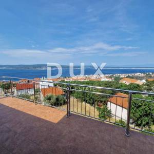 CRIKVENICA - Predivna apartmanska kuća s panoramskim pogledom na more!