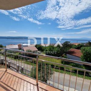 CRIKVENICA - Predivna apartmanska kuća s panoramskim pogledom na more!