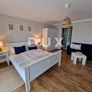 CRIKVENICA - Predivna apartmanska kuća s panoramskim pogledom na more!