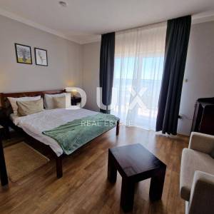 CRIKVENICA - Predivna apartmanska kuća s panoramskim pogledom na more!