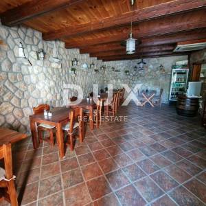 CRIKVENICA - Predivna apartmanska kuća s panoramskim pogledom na more!