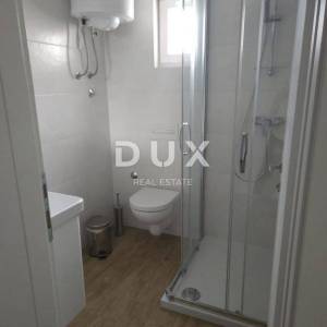 CRIKVENICA - predivna kuća 270 m2 s bazenom na odličnoj lokaciji