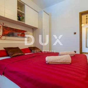 CRIKVENICA- Prekrasna villa s 3 apartmana i bazenom