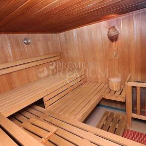 Crikvenica, prodaja hotela sa 4* na atraktivnoj lokaciji, prvi red do mora!!!