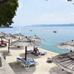 Crikvenica, prodaja hotela sa 4* na atraktivnoj lokaciji, prvi red do mora!!!
