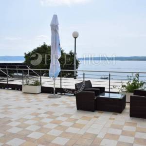 Crikvenica, prodaja hotela sa 4* na atraktivnoj lokaciji, prvi red do mora!!!