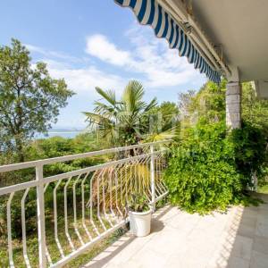 Crikvenica, prostrana kuća s pogledom na more, 309.6m2