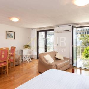 Crikvenica, prostrana kuća s pogledom na more, 309.6m2