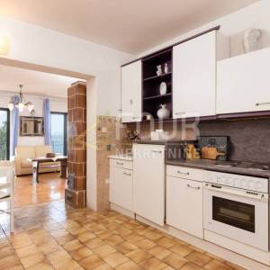 Crikvenica, prostrana kuća s pogledom na more, 309.6m2