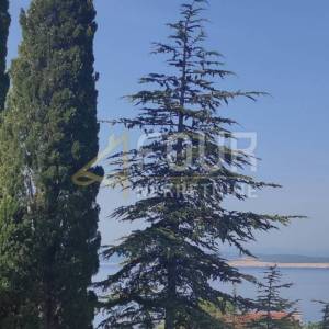 Crikvenica, prostrani stan 101.45m2, terase, pogled na more