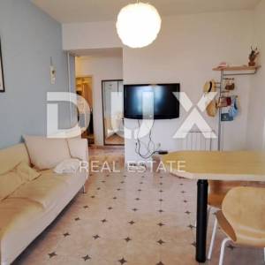 CRIKVENICA - Samostojeća kuća od 300 m2, udaljena samo 100 m od mora