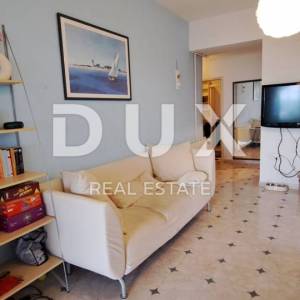 CRIKVENICA - Samostojeća kuća od 300 m2, udaljena samo 100 m od mora
