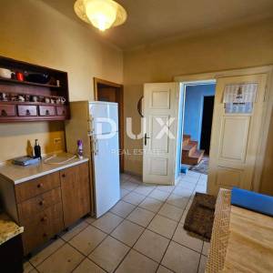 CRIKVENICA - samostojeća kuća s pogledom na more 
