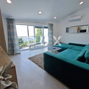 CRIKVENICA - Savršen penthouse na savršenoj lokaciji!