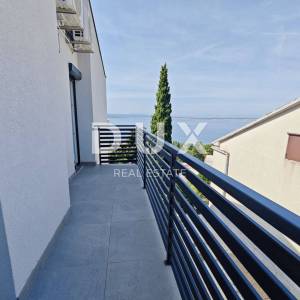 CRIKVENICA - Savršen penthouse na savršenoj lokaciji!