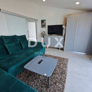 CRIKVENICA - Savršen penthouse na savršenoj lokaciji!