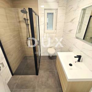 CRIKVENICA, SELCE - Dvosobni apartman, novogradnja, 150 metara od mora!