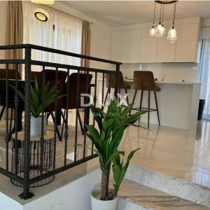 CRIKVENICA, SELCE - Ekskluzivna vila od 400m2 s bazenom i predivnim pogledom na more