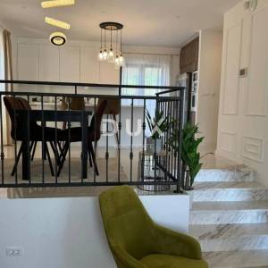 CRIKVENICA, SELCE - Ekskluzivna vila od 400m2 s bazenom i predivnim pogledom na more