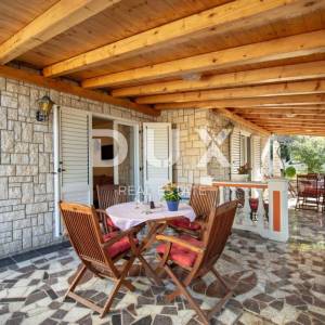 CRIKVENICA, SELCE - Jedinstvena Villa za obiteljski hotel