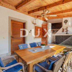 CRIKVENICA, SELCE - Jedinstvena Villa za obiteljski hotel