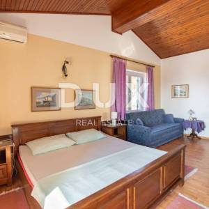 CRIKVENICA, SELCE - Jedinstvena Villa za obiteljski hotel