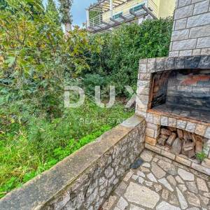CRIKVENICA, SELCE - veća kuća s okućnicom 200 metara od mora s pogledom na more