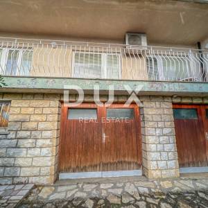 CRIKVENICA, SELCE - veća kuća s okućnicom 200 metara od mora s pogledom na more