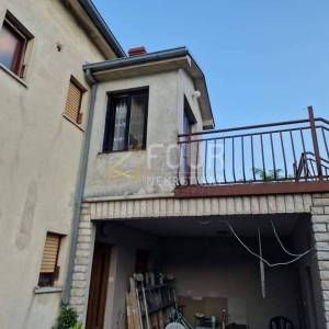 Crikvenica, stambeno-poslovni objekt