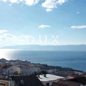 CRIKVENICA - stan 1. kat 200 m2 s panoramskim pogledom na more + okoliš 250 m2