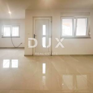 CRIKVENICA - stan 2S+DB, u prizemlju novogradnje, blizina mora, 2688 EUR m2, TOP PRILIKA!
